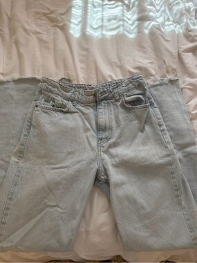 Zara Lightwash Wide Leg Jeans.